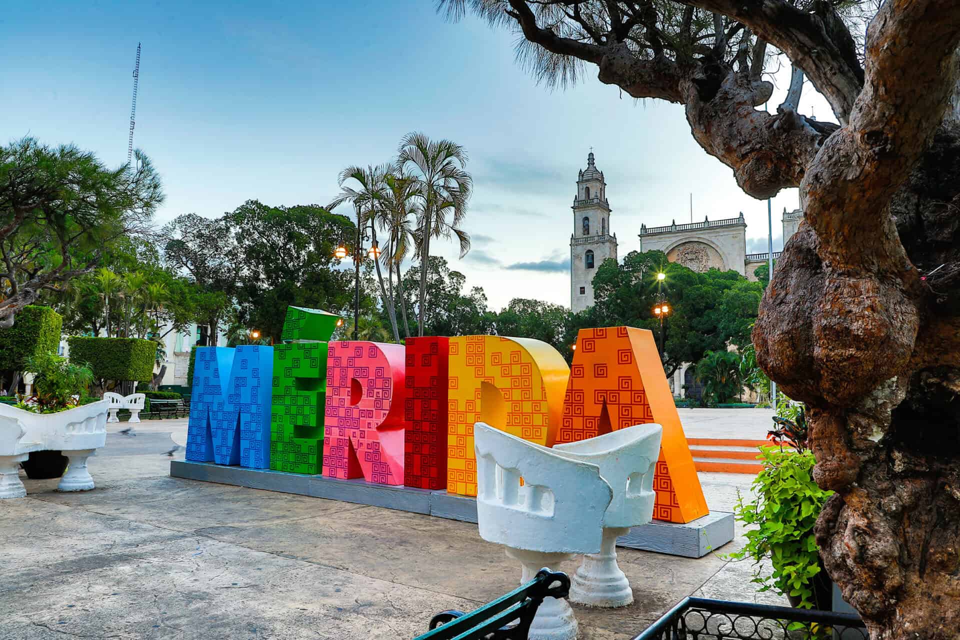 Mérida parque plazagrande centrohistórico letras amanecer 70